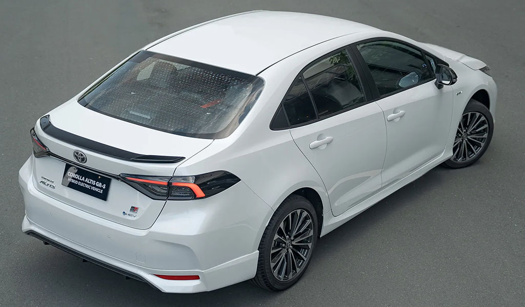 interior-corolla-altis